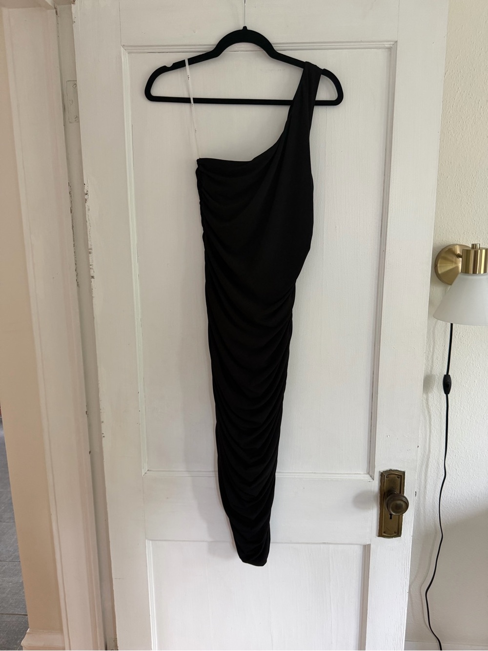 Lulu's One-Shoulder Black Ruched Bodycon Dress